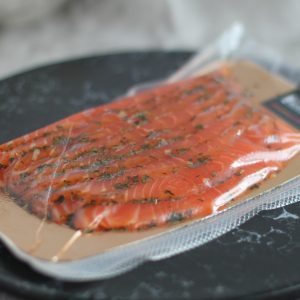 Лосось малосольный «пастроми» в итальянском стиле, нарезка